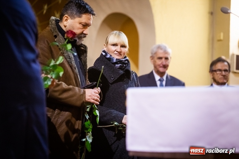 Zdjęcie w galerii na portalu naszraciborz.pl: 100 lat Niepodległości. Wręczono kolejne medale ks. Stefana Pieczki wiadomości z regionu