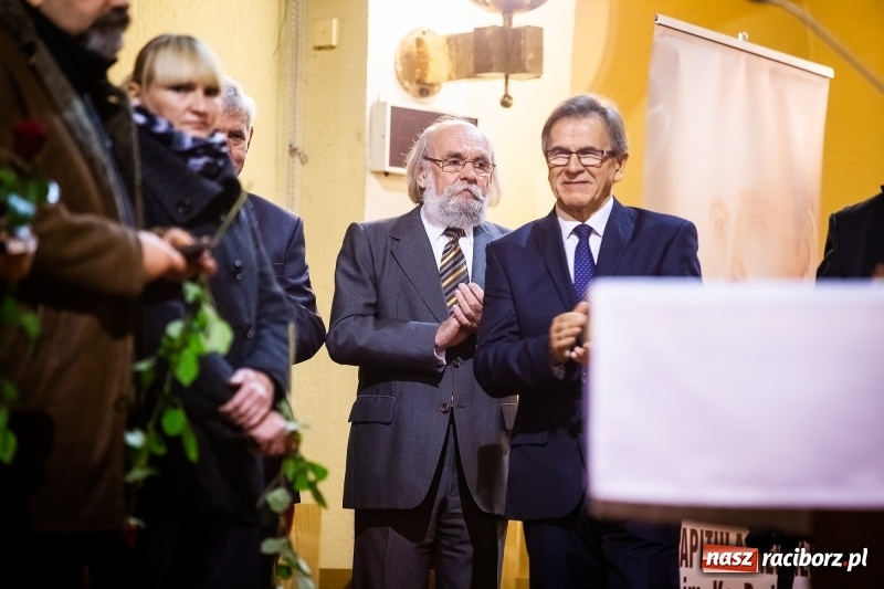 Zdjęcie w galerii na portalu naszraciborz.pl: 100 lat Niepodległości. Wręczono kolejne medale ks. Stefana Pieczki wiadomości z regionu