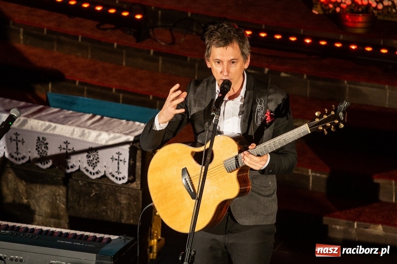 Zdjęcie w galerii na portalu naszraciborz.pl: 100 lat Niepodległości. Wręczono kolejne medale ks. Stefana Pieczki wiadomości z regionu