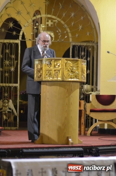 Zdjęcie w galerii na portalu naszraciborz.pl: 100 lat Niepodległości. Wręczono kolejne medale ks. Stefana Pieczki wiadomości z regionu