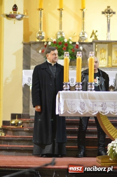 Zdjęcie w galerii na portalu naszraciborz.pl: 100 lat Niepodległości. Wręczono kolejne medale ks. Stefana Pieczki wiadomości z regionu