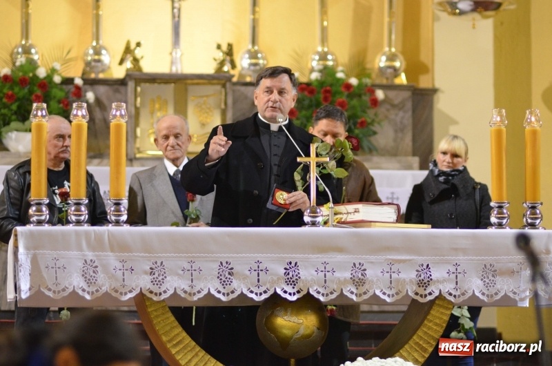 Zdjęcie w galerii na portalu naszraciborz.pl: 100 lat Niepodległości. Wręczono kolejne medale ks. Stefana Pieczki wiadomości z regionu