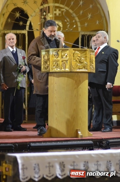 Zdjęcie w galerii na portalu naszraciborz.pl: 100 lat Niepodległości. Wręczono kolejne medale ks. Stefana Pieczki wiadomości z regionu