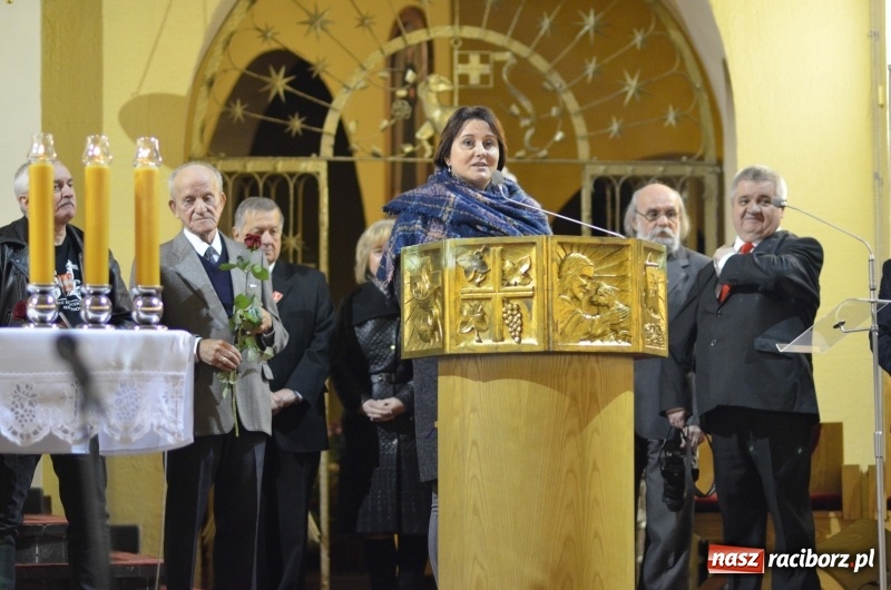 Zdjęcie w galerii na portalu naszraciborz.pl: 100 lat Niepodległości. Wręczono kolejne medale ks. Stefana Pieczki wiadomości z regionu