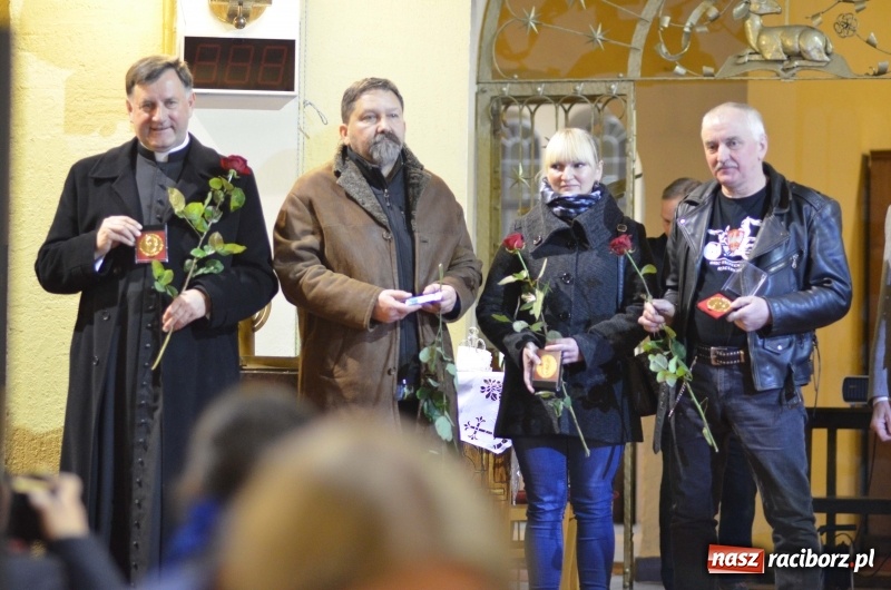 Zdjęcie w galerii na portalu naszraciborz.pl: 100 lat Niepodległości. Wręczono kolejne medale ks. Stefana Pieczki wiadomości z regionu