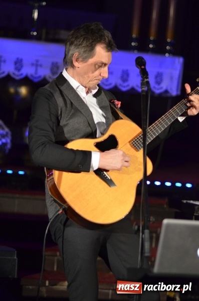 Zdjęcie w galerii na portalu naszraciborz.pl: 100 lat Niepodległości. Wręczono kolejne medale ks. Stefana Pieczki wiadomości z regionu