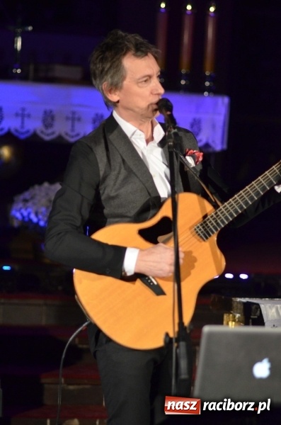 Zdjęcie w galerii na portalu naszraciborz.pl: 100 lat Niepodległości. Wręczono kolejne medale ks. Stefana Pieczki wiadomości z regionu