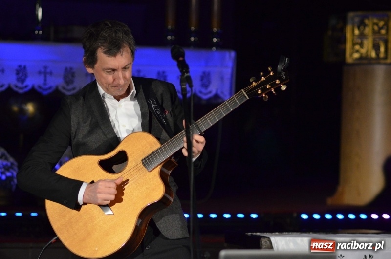 Zdjęcie w galerii na portalu naszraciborz.pl: 100 lat Niepodległości. Wręczono kolejne medale ks. Stefana Pieczki wiadomości z regionu