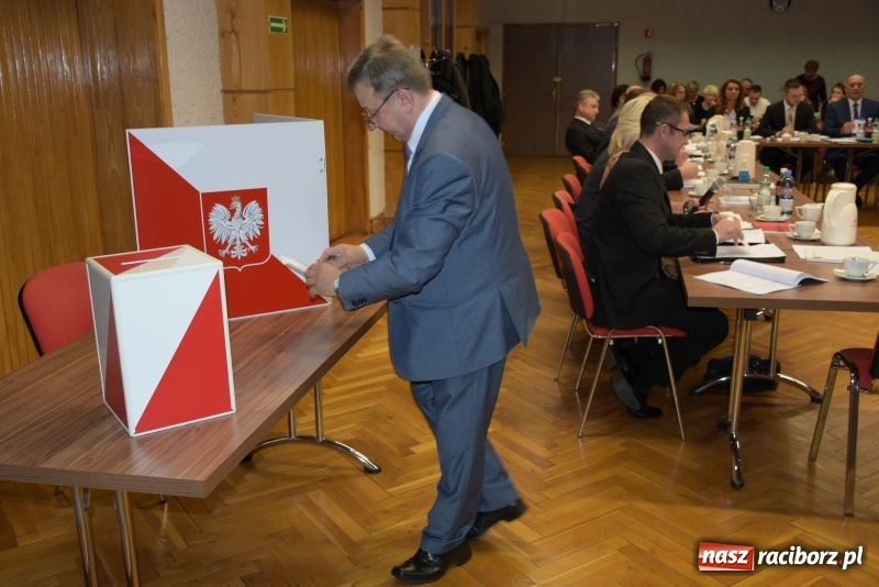 Zdjęcie w galerii na portalu naszraciborz.pl: Inauguracja nowej kadencji Rady Gminy Krzyżanowice  wiadomości z regionu