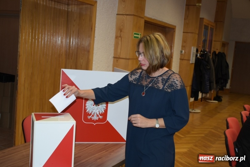 Zdjęcie w galerii na portalu naszraciborz.pl: Inauguracja nowej kadencji Rady Gminy Krzyżanowice  wiadomości z regionu
