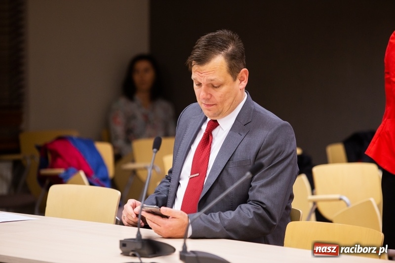 Zdjęcie w galerii na portalu naszraciborz.pl: Adam Wajda przewodniczącym Rady Powiatu Raciborskiego. Wybrano również wiceprzewodniczących wiadomości z regionu