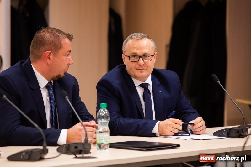 Zdjęcie w galerii na portalu naszraciborz.pl: Adam Wajda przewodniczącym Rady Powiatu Raciborskiego. Wybrano również wiceprzewodniczących wiadomości z regionu