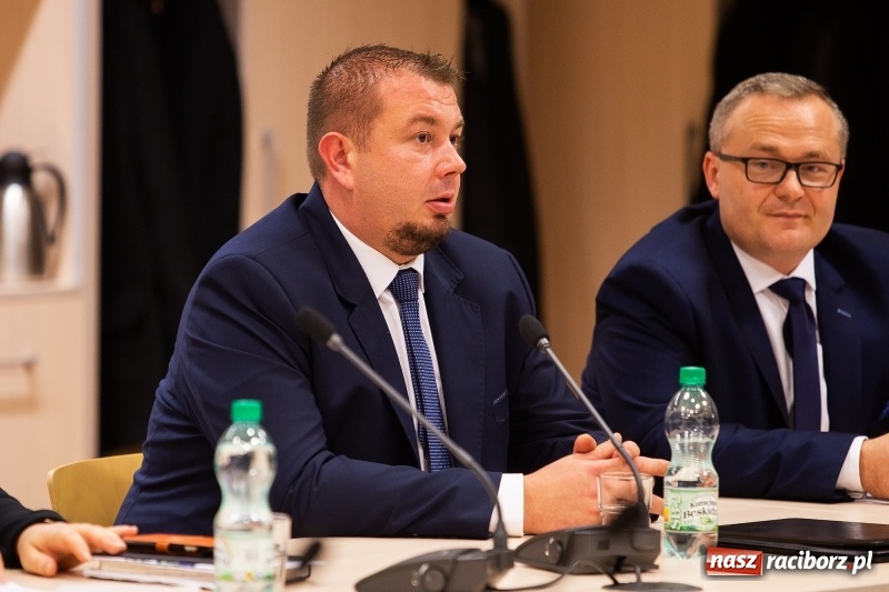 Zdjęcie w galerii na portalu naszraciborz.pl: Adam Wajda przewodniczącym Rady Powiatu Raciborskiego. Wybrano również wiceprzewodniczących wiadomości z regionu