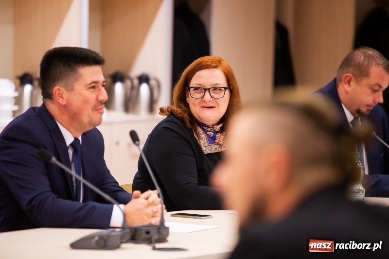 Zdjęcie w galerii na portalu naszraciborz.pl: Adam Wajda przewodniczącym Rady Powiatu Raciborskiego. Wybrano również wiceprzewodniczących wiadomości z regionu