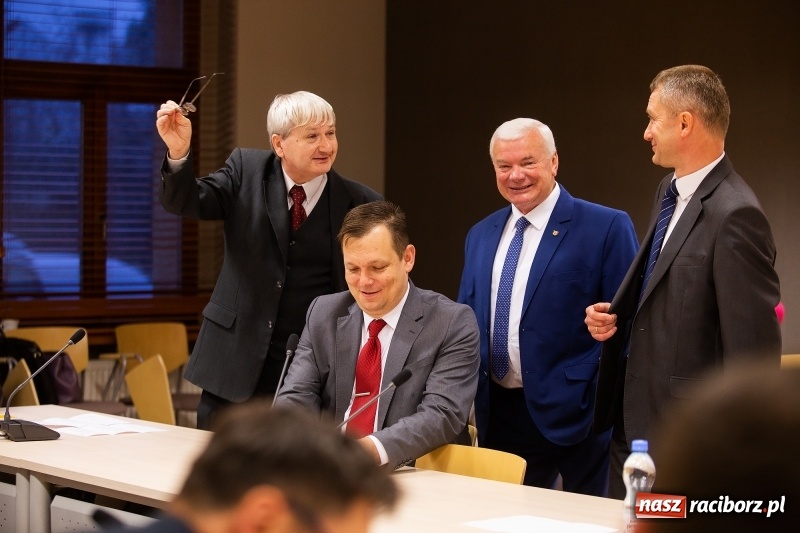 Zdjęcie w galerii na portalu naszraciborz.pl: Adam Wajda przewodniczącym Rady Powiatu Raciborskiego. Wybrano również wiceprzewodniczących wiadomości z regionu