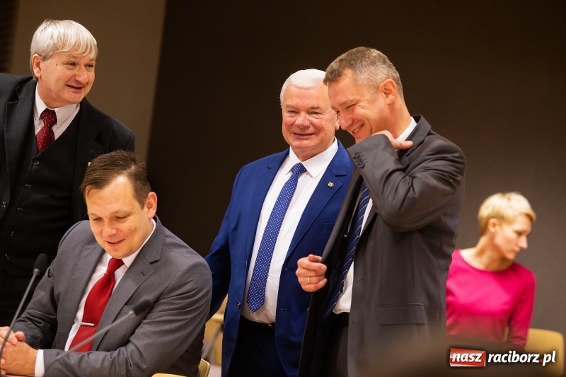 Zdjęcie w galerii na portalu naszraciborz.pl: Adam Wajda przewodniczącym Rady Powiatu Raciborskiego. Wybrano również wiceprzewodniczących wiadomości z regionu