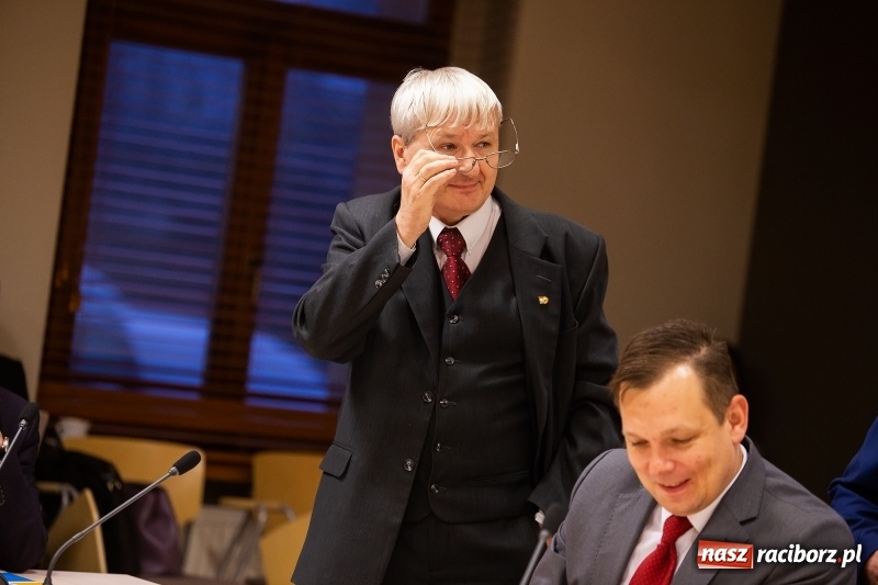 Zdjęcie w galerii na portalu naszraciborz.pl: Adam Wajda przewodniczącym Rady Powiatu Raciborskiego. Wybrano również wiceprzewodniczących wiadomości z regionu