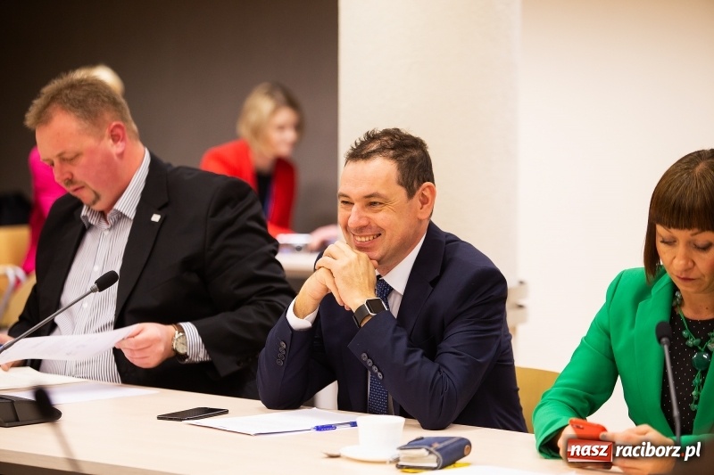 Zdjęcie w galerii na portalu naszraciborz.pl: Adam Wajda przewodniczącym Rady Powiatu Raciborskiego. Wybrano również wiceprzewodniczących wiadomości z regionu