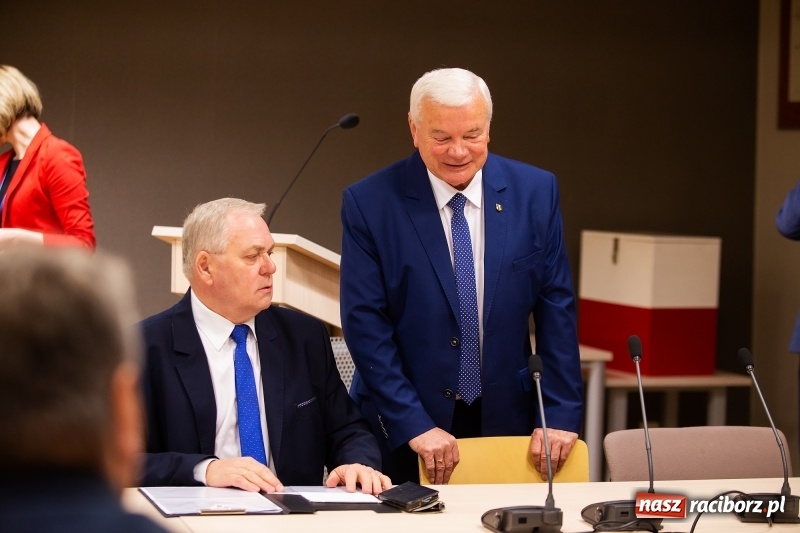 Zdjęcie w galerii na portalu naszraciborz.pl: Adam Wajda przewodniczącym Rady Powiatu Raciborskiego. Wybrano również wiceprzewodniczących wiadomości z regionu
