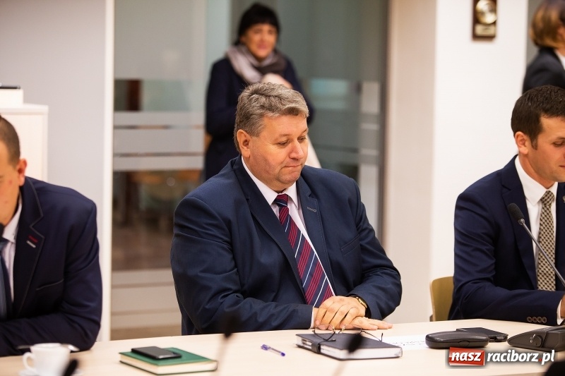 Zdjęcie w galerii na portalu naszraciborz.pl: Adam Wajda przewodniczącym Rady Powiatu Raciborskiego. Wybrano również wiceprzewodniczących wiadomości z regionu