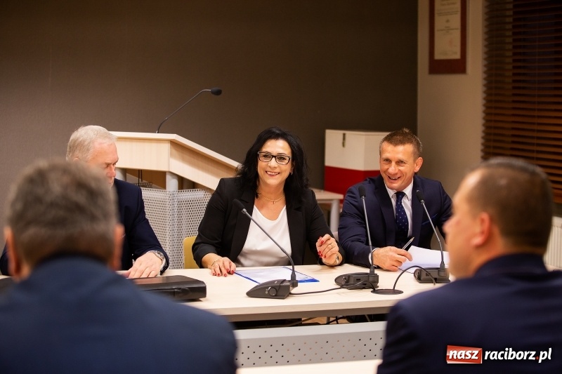 Zdjęcie w galerii na portalu naszraciborz.pl: Adam Wajda przewodniczącym Rady Powiatu Raciborskiego. Wybrano również wiceprzewodniczących wiadomości z regionu