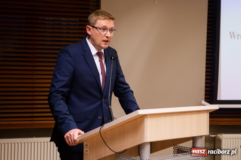 Zdjęcie w galerii na portalu naszraciborz.pl: Adam Wajda przewodniczącym Rady Powiatu Raciborskiego. Wybrano również wiceprzewodniczących wiadomości z regionu