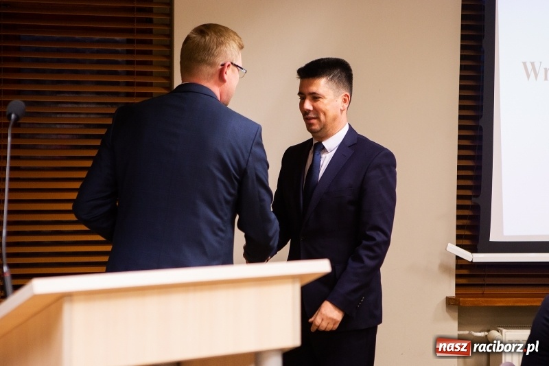 Zdjęcie w galerii na portalu naszraciborz.pl: Adam Wajda przewodniczącym Rady Powiatu Raciborskiego. Wybrano również wiceprzewodniczących wiadomości z regionu