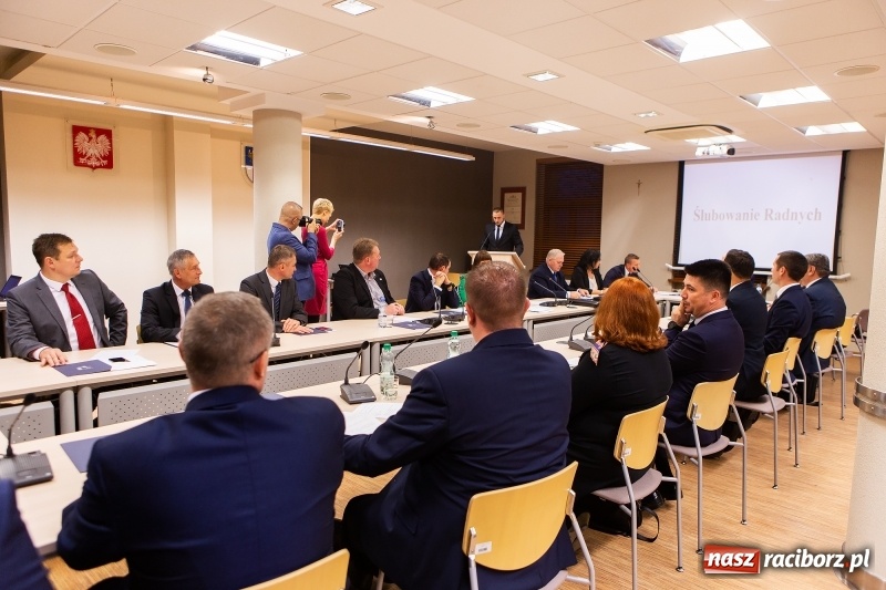 Zdjęcie w galerii na portalu naszraciborz.pl: Adam Wajda przewodniczącym Rady Powiatu Raciborskiego. Wybrano również wiceprzewodniczących wiadomości z regionu