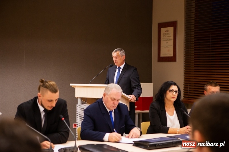 Zdjęcie w galerii na portalu naszraciborz.pl: Adam Wajda przewodniczącym Rady Powiatu Raciborskiego. Wybrano również wiceprzewodniczących wiadomości z regionu