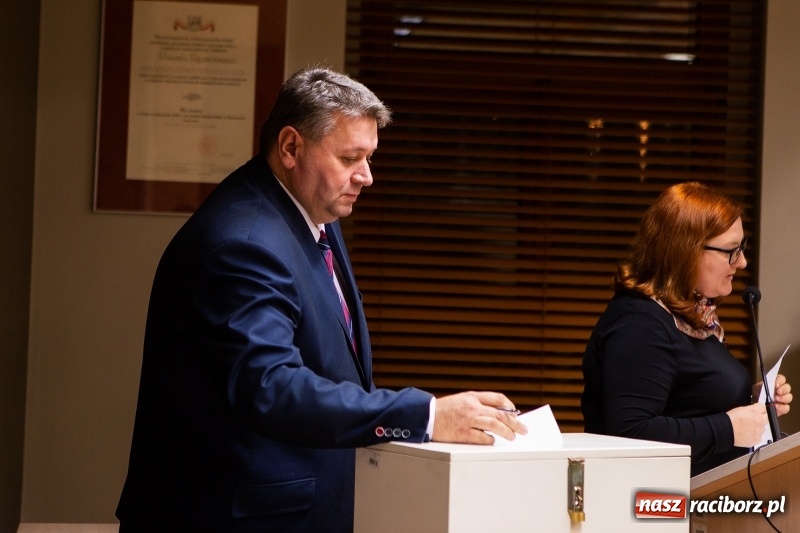 Zdjęcie w galerii na portalu naszraciborz.pl: Adam Wajda przewodniczącym Rady Powiatu Raciborskiego. Wybrano również wiceprzewodniczących wiadomości z regionu