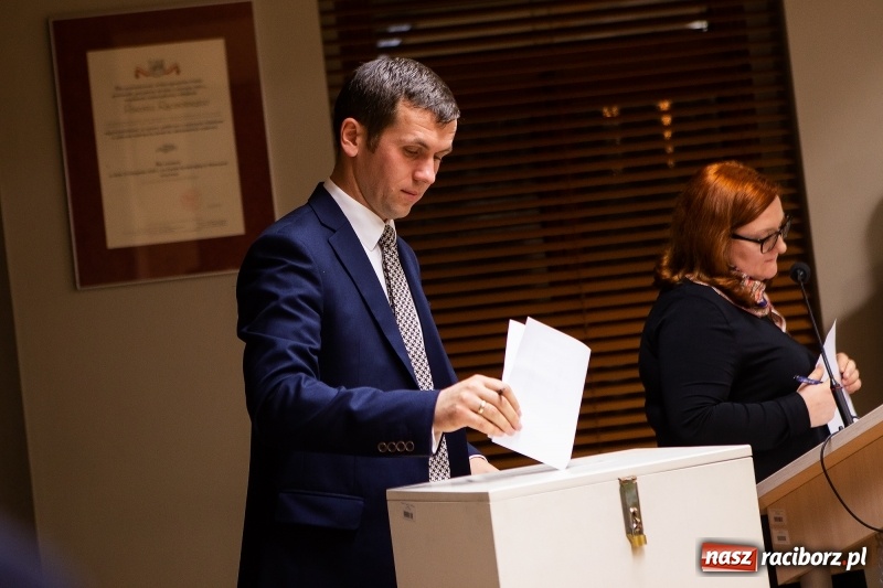 Zdjęcie w galerii na portalu naszraciborz.pl: Adam Wajda przewodniczącym Rady Powiatu Raciborskiego. Wybrano również wiceprzewodniczących wiadomości z regionu