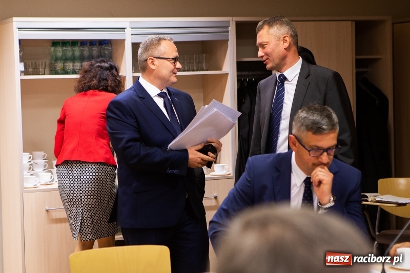 Zdjęcie w galerii na portalu naszraciborz.pl: Adam Wajda przewodniczącym Rady Powiatu Raciborskiego. Wybrano również wiceprzewodniczących wiadomości z regionu