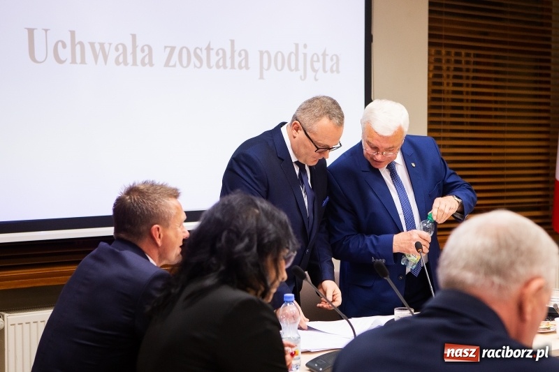 Zdjęcie w galerii na portalu naszraciborz.pl: Adam Wajda przewodniczącym Rady Powiatu Raciborskiego. Wybrano również wiceprzewodniczących wiadomości z regionu
