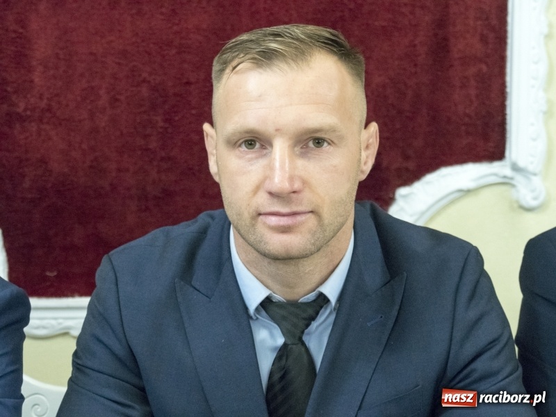 Zdjęcie w galerii na portalu naszraciborz.pl: Radosław Kasprzyk nowym przewodniczącym Rady Miejskiej w Kuźni Raciborskiej  wiadomości z regionu