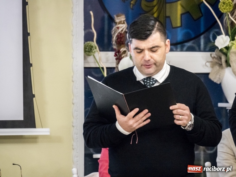 Zdjęcie w galerii na portalu naszraciborz.pl: Radosław Kasprzyk nowym przewodniczącym Rady Miejskiej w Kuźni Raciborskiej  wiadomości z regionu