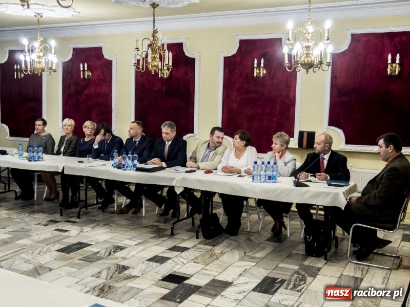 Zdjęcie w galerii na portalu naszraciborz.pl: Radosław Kasprzyk nowym przewodniczącym Rady Miejskiej w Kuźni Raciborskiej  wiadomości z regionu