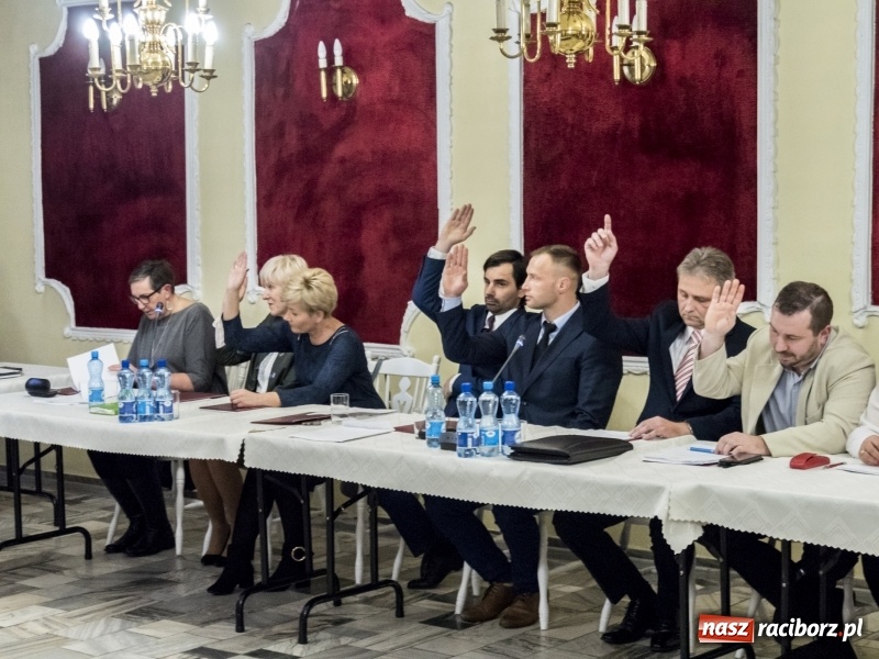 Zdjęcie w galerii na portalu naszraciborz.pl: Radosław Kasprzyk nowym przewodniczącym Rady Miejskiej w Kuźni Raciborskiej  wiadomości z regionu