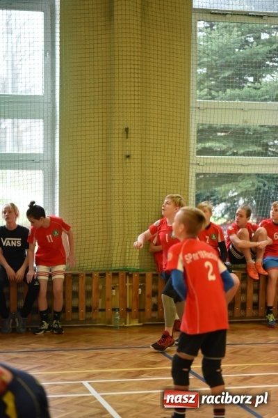 Zdjęcie w galerii na portalu naszraciborz.pl: Mistrzostwa Raciborza w dwójkach siatkarskich chłopców w SP18 wiadomości z regionu