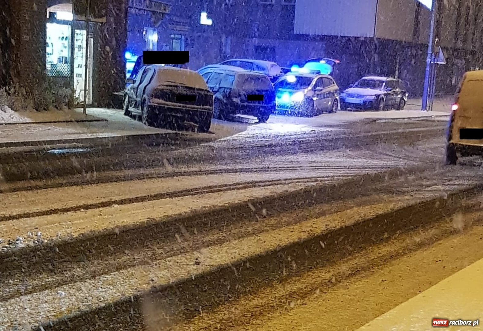 Zdjęcie w galerii na portalu naszraciborz.pl: Kolizja przy Pocztowej. Trzylatka trafiła do szpitala wiadomości z regionu