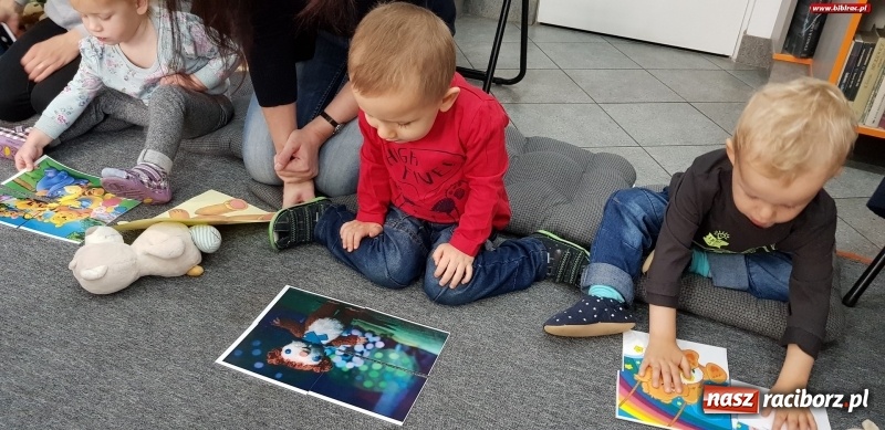 Zdjęcie w galerii na portalu naszraciborz.pl: Misie w Klubie Malucha w bibliotece na Ostrogu wiadomości z regionu