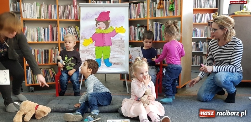 Zdjęcie w galerii na portalu naszraciborz.pl: Misie w Klubie Malucha w bibliotece na Ostrogu wiadomości z regionu