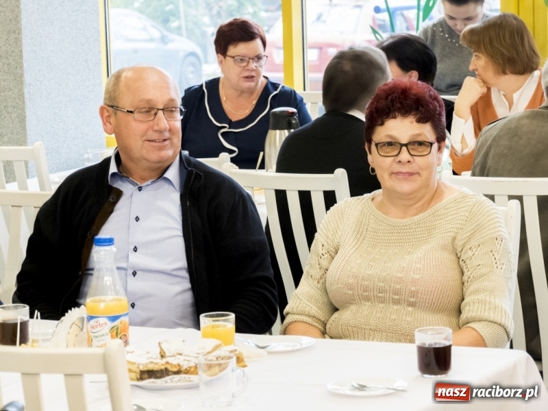 Zdjęcie w galerii na portalu naszraciborz.pl: Obchody Dnia Pracownika Socjalnego w Domu Pomocy Społecznej Złota Jesień  wiadomości z regionu