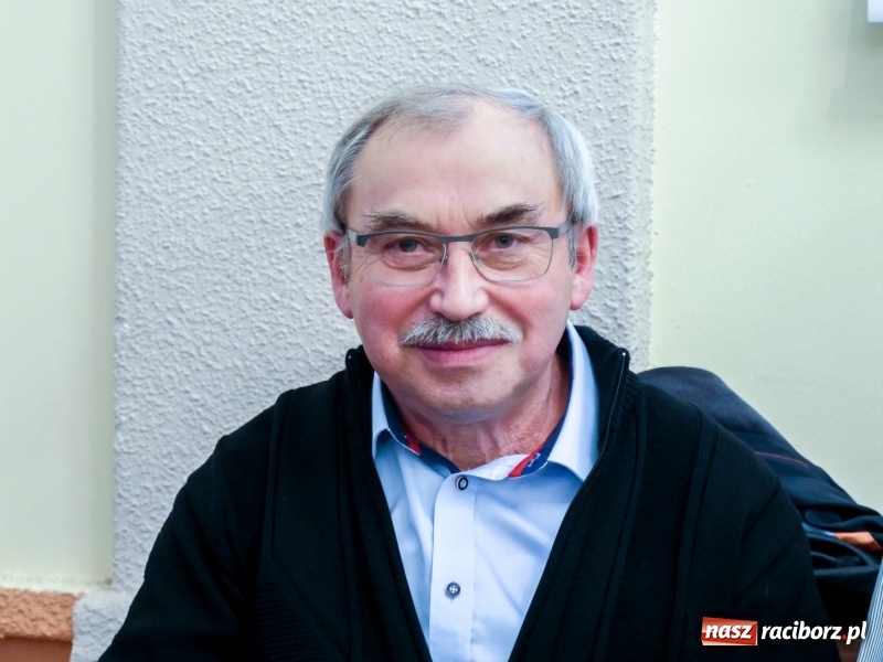 Zdjęcie w galerii na portalu naszraciborz.pl: Ślubowanie, wybory i obniżka pensji wójta. Pierwsze posiedzenie Rady Gminy w Pietrowicach Wielkich wiadomości z regionu