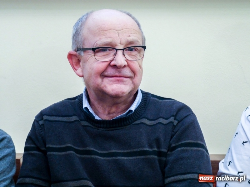 Zdjęcie w galerii na portalu naszraciborz.pl: Ślubowanie, wybory i obniżka pensji wójta. Pierwsze posiedzenie Rady Gminy w Pietrowicach Wielkich wiadomości z regionu