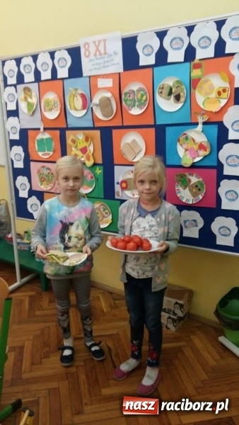 Zdjęcie w galerii na portalu naszraciborz.pl: Dzień zdrowego śniadania w SP 13 wiadomości z regionu