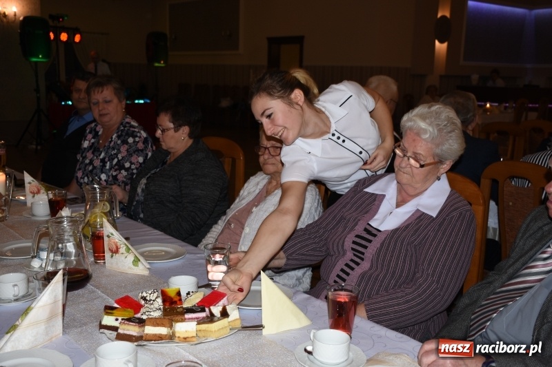 Zdjęcie w galerii na portalu naszraciborz.pl: Seniorzy z Chałupek pokazali, że potrafią się bawić wiadomości z regionu