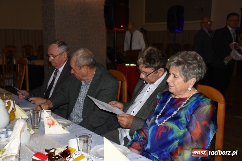 Zdjęcie w galerii na portalu naszraciborz.pl: Seniorzy z Chałupek pokazali, że potrafią się bawić wiadomości z regionu