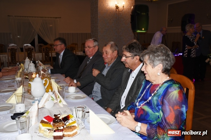 Zdjęcie w galerii na portalu naszraciborz.pl: Seniorzy z Chałupek pokazali, że potrafią się bawić wiadomości z regionu