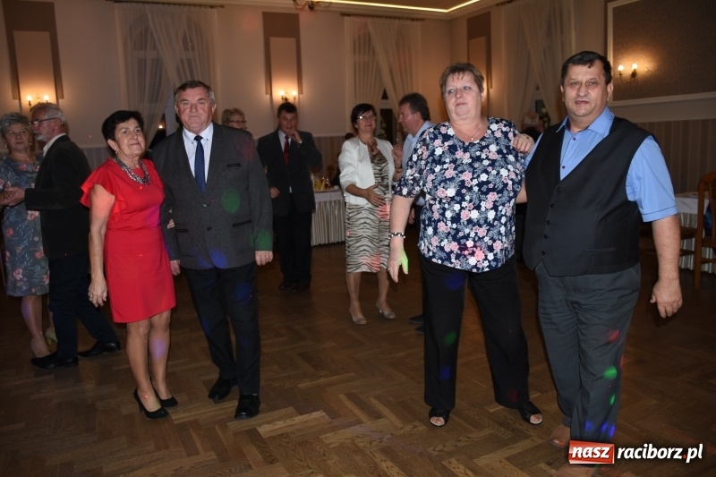 Zdjęcie w galerii na portalu naszraciborz.pl: Seniorzy z Chałupek pokazali, że potrafią się bawić wiadomości z regionu