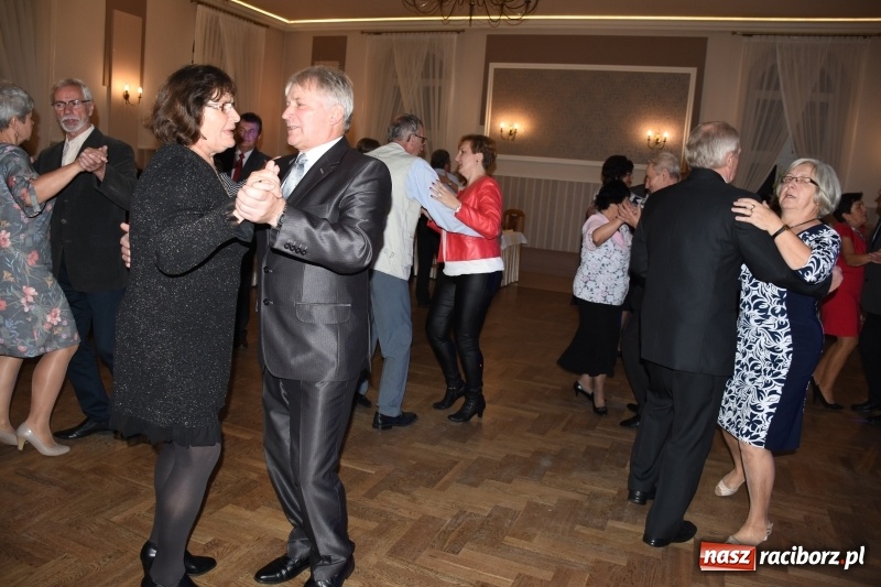 Zdjęcie w galerii na portalu naszraciborz.pl: Seniorzy z Chałupek pokazali, że potrafią się bawić wiadomości z regionu